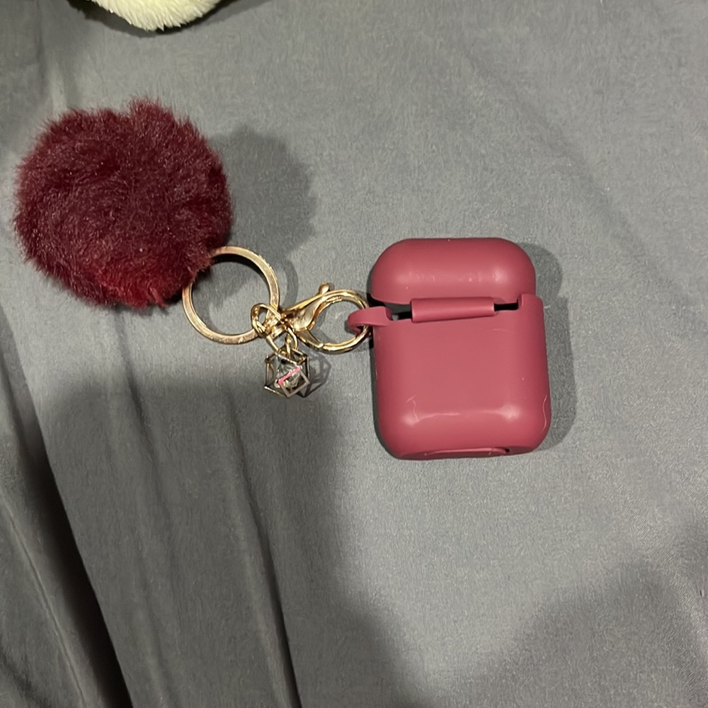 airpod case - Picture 2 of 2